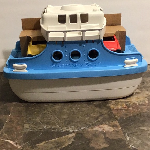 Green Toys Ferry Boat ( New in Box) - Picture 2 of 9